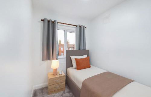 Newly Built 4-Bed Semi-Detached 2 Baths, Near City - Foto 11