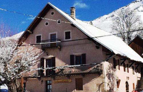 appartement edlweiss 4 pers dans gite"la maison d'augustin" classé 3 étoiles, la tour,73530 st jean d'arves - Foto 1