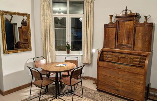 Lovely Stable mews in hidden location - Photo 4