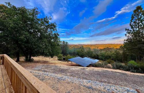 Unique Container, Home 20 Acres, Modern Stay - Photo 36