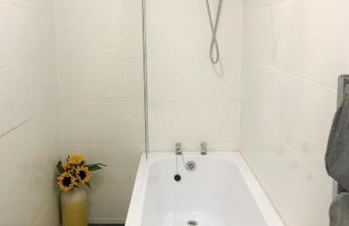 Welcoming Spacious 2-bedroom House in St Helens - Foto 6