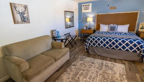 Creature Comforts Suite-Private Hot Tub-Sleeps 2 - Foto 2