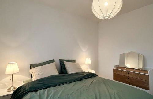 2P calme - climatisation - 70m du métro M4 Barbara - 4 pers maximum - Foto 26