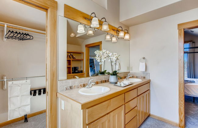 Brilliant Posh Home - Backs to Poudre River Trail - Foto 22