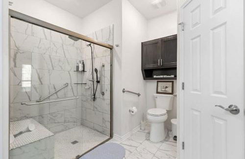 NEW Temple House - 12PPL - Families, Groups, Insurance - Quiet Street, 5 Mi To Meta, BS&W, UMHB Pets OK, FAST Wi-Fi FREE Parking - Professionally Managed By Stay Albatross Furnished Rentals - Foto 4