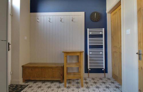 Lovely Hudds home, x4 double bedrooms & parking - Foto 13