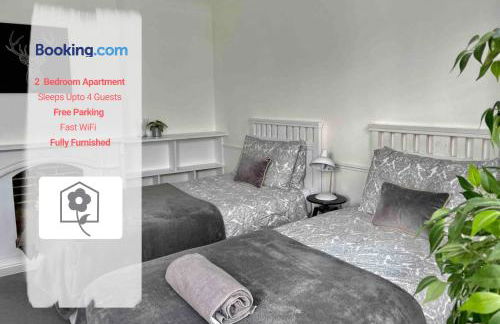 Netley Village Apartment By Your Stay Solutions Short Lets & Serviced Accommodation Netley Southampton With Free Wi-Fi - Photo 2