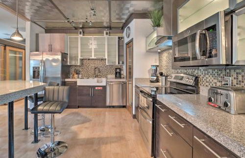 Luxury Apartment Walk to Bus and 1 Mi to Downtown! - Foto 8