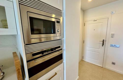 Elegant Beachfront Escape Private & Peaceful - Foto 17