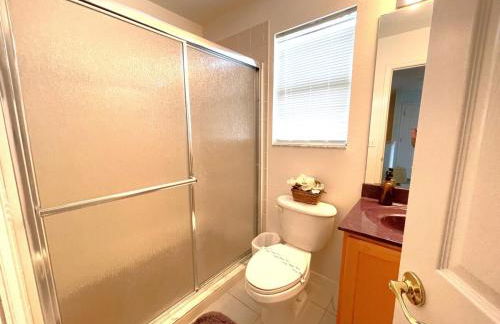 Spacious Villa South Facing Pool 20 min to Disney - Foto 31