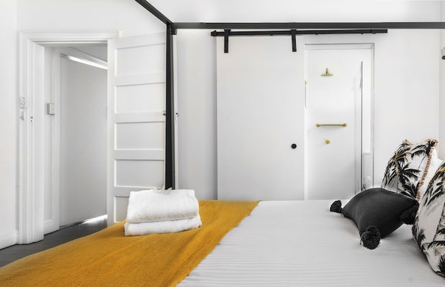 Beach Cottage in Bondi - Photo 5