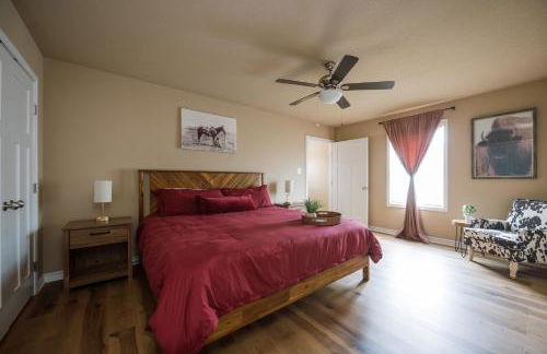 5BD - Backyard - Pool Access - 5 Mins to Texas A&M - Foto 3