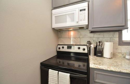 SuperValue Suite #9 @ East End Revitalized - Foto 14