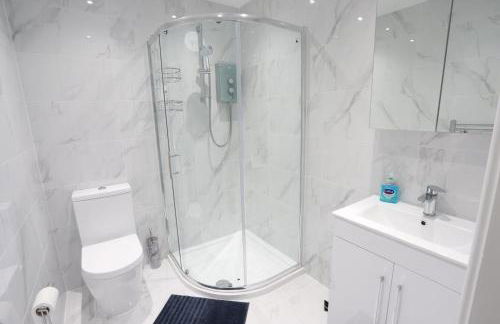 Birmingham NECAirport Interchange shortstay homebase - Foto 83