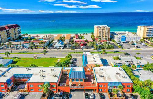 Surrounded by Ocean - Foto 1