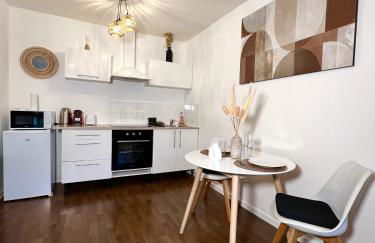 "MoonLighT" Gare à 10min de PARIS, WIFI, TERRASSE , PARKING - Foto 3