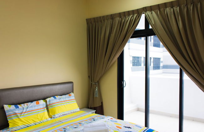 Cozy Condo at The Meridin Medini - Photo 10
