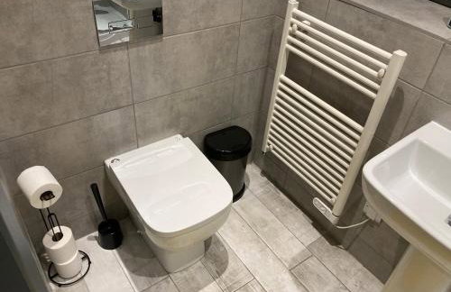 Central Sheffield 3BED 3BATH IV Pent-Apartment - Photo 60