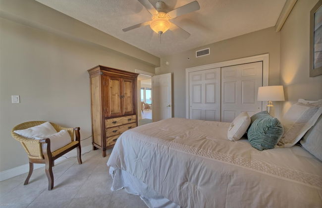 Cozy Condominium with Astonishing View from Spacious Balcony - Unit 0401 by RedAwning - Foto 11