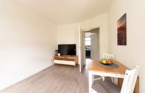 MD-4 Dodendorfer 88 - Nähe Uni Klinik - 2 Schlafzimmer - Smart TV - Schlafsofa -Voll ausgestattet - Foto 17