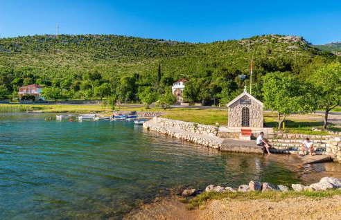 3 Bedroom Stunning Home In Modric - Photo 5