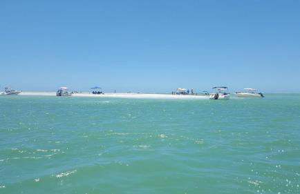 New! Remodeled, Pool-Side, 1-min to Beach Path! - Foto 62