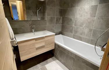 Appartement de standing plein centre station, 50m des pistes - Foto 12