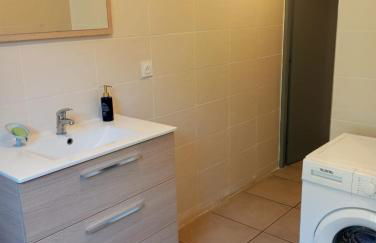 Studio dans une résidence sécurisée et calme avec place de parking - Foto 9