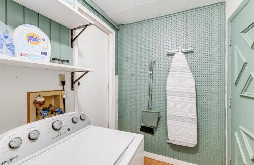 Close to Downtown and Parks Modern Anchorage Home - Foto 19