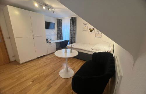 Einzelzimmer mit privatem Bad nähe Ulmer Donautal - ideal für Geschäftsreisen - Foto 4