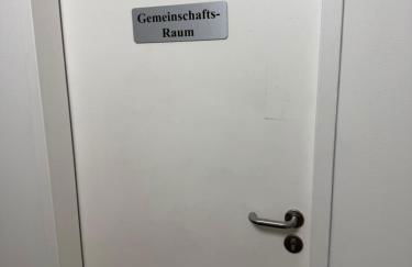 Aparthotel Emilia 24h Check-in, Free Parking and WiFi - Foto 35