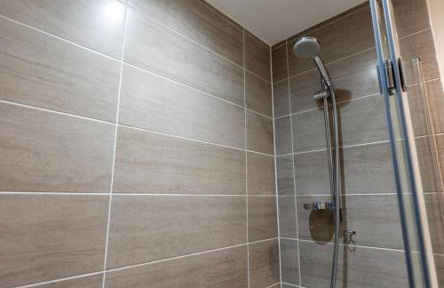 Cosy 1 bed near peaceful canal By Valore Property Services - Foto 24