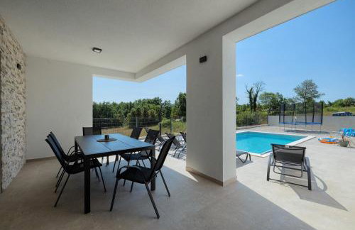 Brand new Villa Leny with heated pool - Foto 12