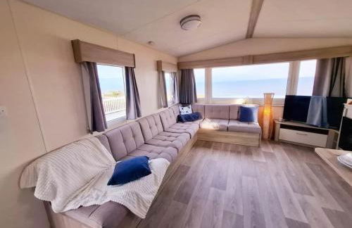 Ocean Bliss-Beach Front - Lux- Sea View- 3-Bedroom Caravan- 8 Sleeps - Photo 39