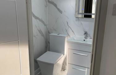 Entire Luxville 5 Bedroom Home - Foto 17