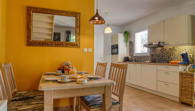 2 bedroom House in Nans-les-Pins with swimming pool and terrace - Photo 5, Kitchen / Dining Room