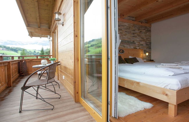 Stunning Holiday Home With Balcony, Ski Storage, Parking - Photo 25