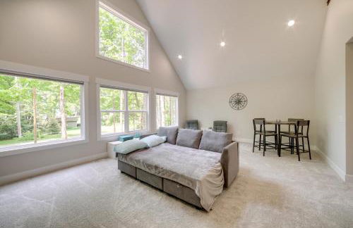 Holland Home with Fire Pit Walk to Lake Michigan! - Photo 24