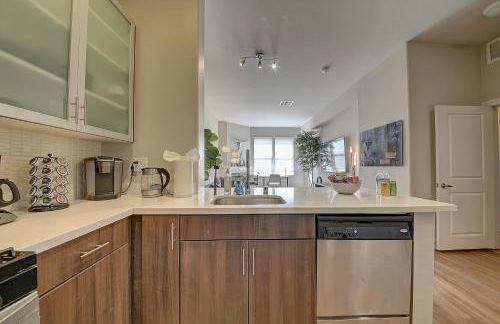 Penthouse One Bedroom Garden View Condo by UCLA - Foto 26