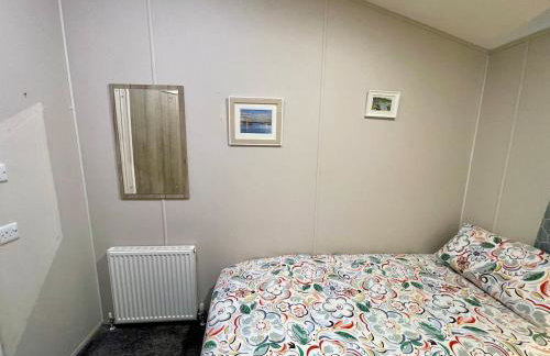 Elegant Lodge in Peaceful Holiday Resort - Photo 10