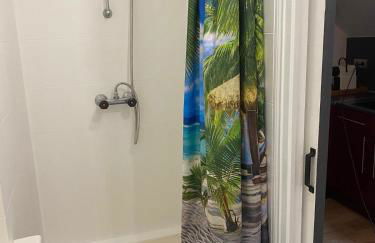 F1 Meublé et Confortable en cœur de ville - Foto 14