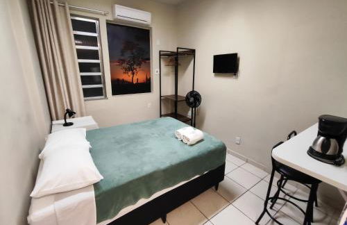 Loft 220 Ar Cond Wi-fi com Box TV filmes e séries - Foto 1