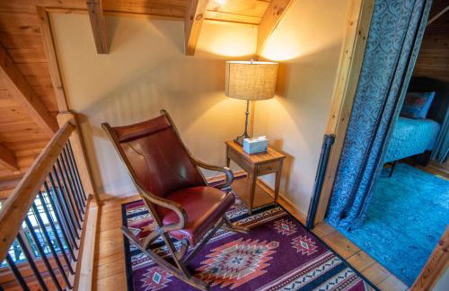 Cabin on the New River with Easy Steps to the River,Hot Tub, Fire Pit - Photo 18