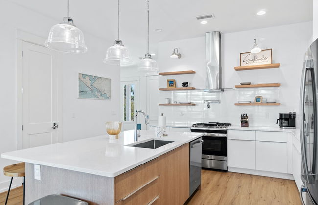 Beach House - Elevated Escape by PHG - Photo 24