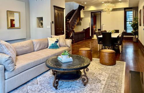 Spectacular Gilded Age 6 Bedroom Gold Coast Mansion with Deck - Foto 6