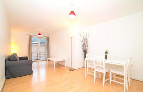 Buick House, Kingston Upon Thames - Foto 1