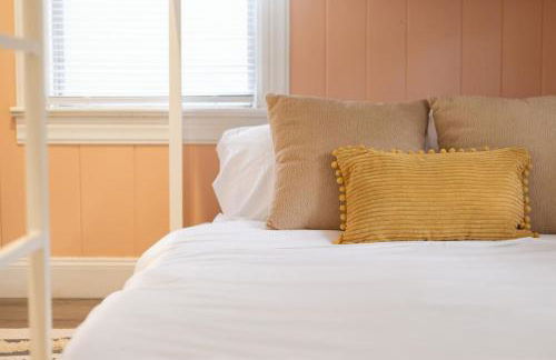 Cocoa Hideaway with Air Hockey, Darts and Beach Gear - Foto 44