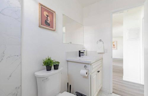 Enjoy Alhambra Night Life at 2BR Apt - Foto 39