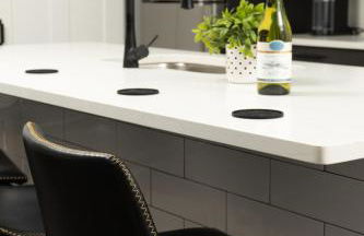 Sunrise Glow Spacious 2BR 2BA 2 King Beds Gym WFH - Foto 16