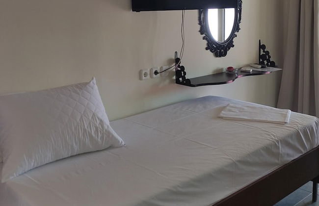 Okeania Seafront Rooms in Kamena Vourla - Foto 52